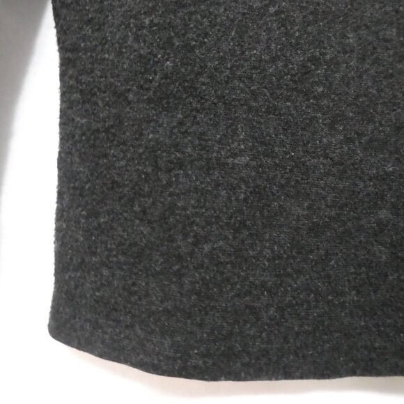 UB - URBAN BEHAVIOUR COLLECTION | P2P 13 inches measured | Black Turtleneck Top - Picture 14 of 16